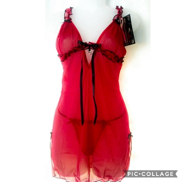 MEDIUM red ruffle babydoll & thong - Picture 9 of 13